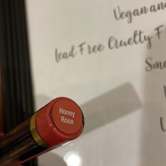 I have a ton of LipSense that I am trying to sell. This is the shade Honey Rose. - Picture 2 of 6